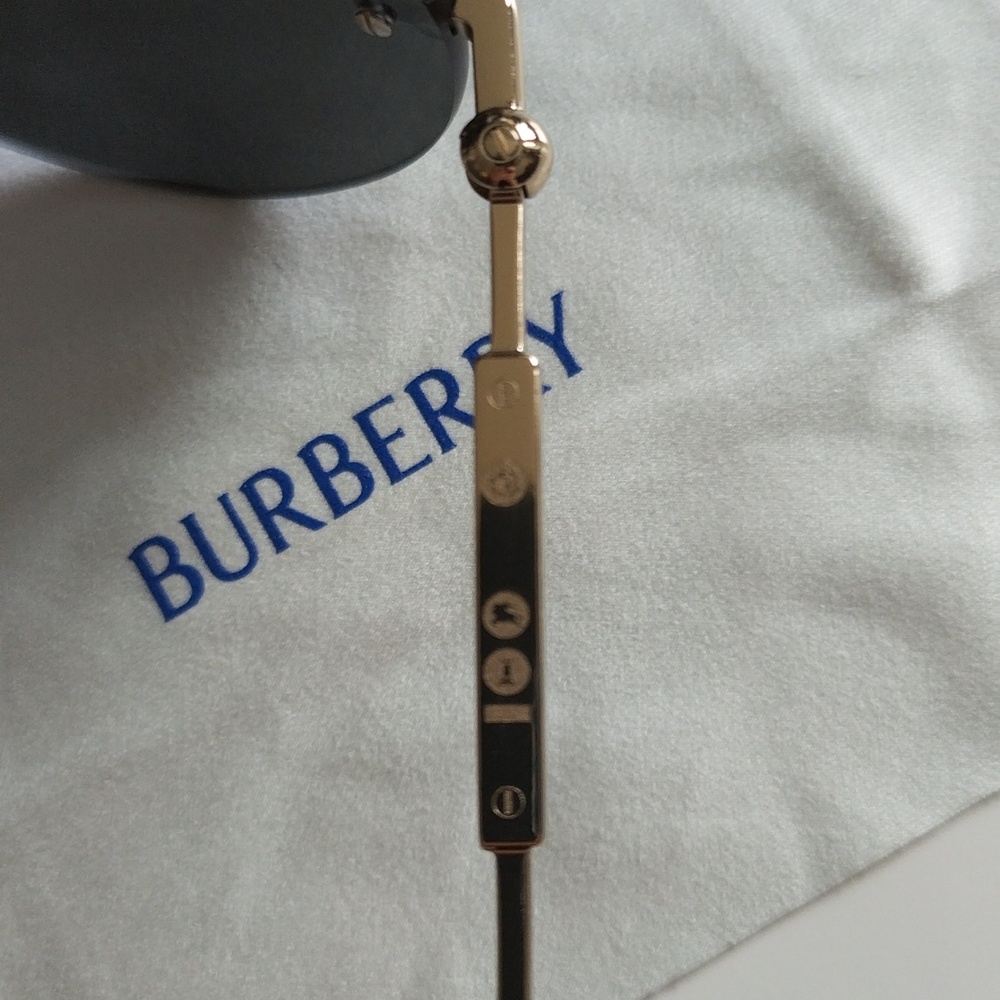 Burberry Rimless Sunglasses - Picture 6 of 7